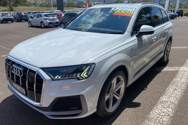 2022 Audi Q7 4M 50 TDI S Line SUV Image 5