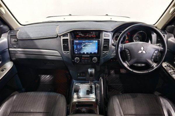 2020 Mitsubishi Pajero NX GLS SUV Image 29