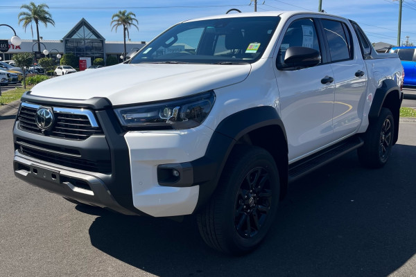 2025 Toyota HiLux GUN126R Rogue 48V Ute Image 4