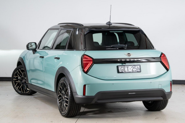2025 MINI Cooper F65 C Favoured Hatch image 4