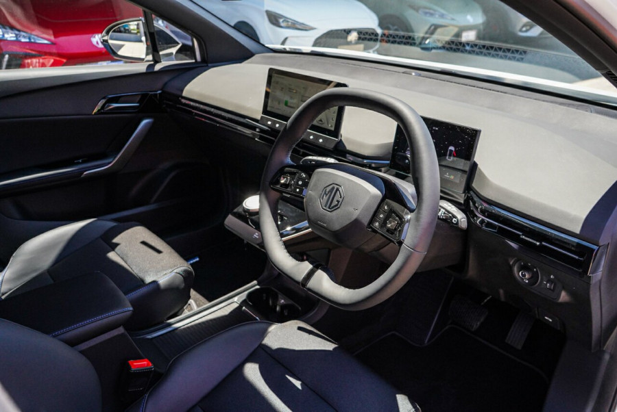 2024 MG MG4 MEH32 Essence 64 Hatch Image 16