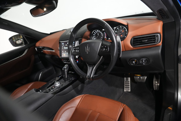 2022 Maserati Levante Modena SUV Image 12