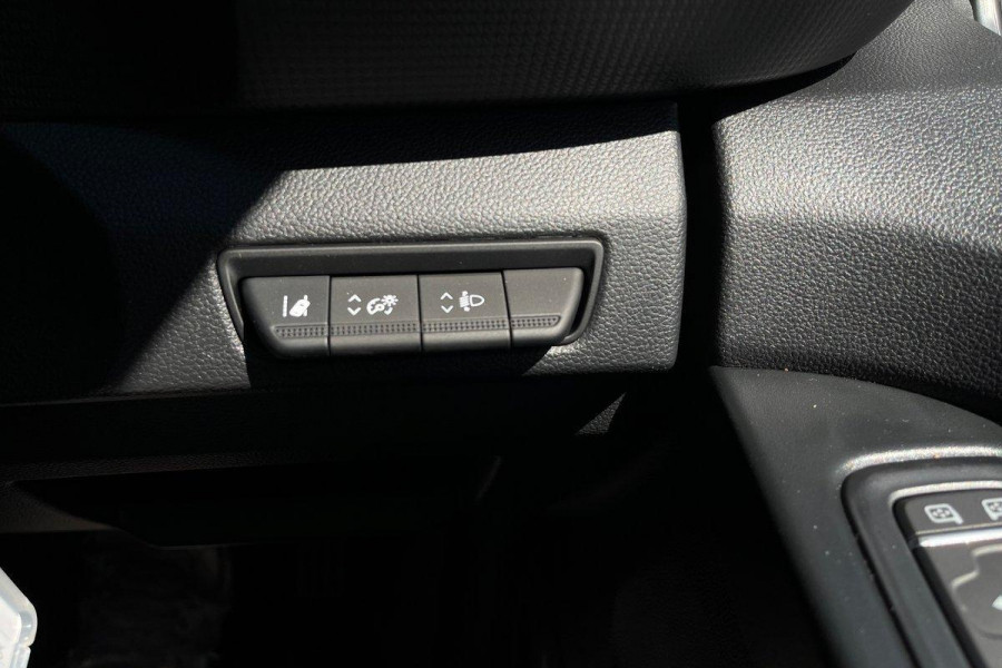 2024 Renault Trafic X82 Pro Van Image 27