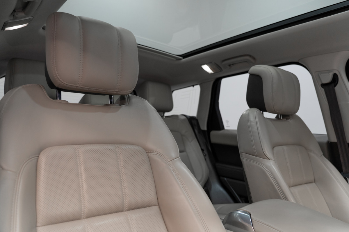 2021 Land Rover Range Rover Sport Sport D250 Se (183kw) SUV Image 4