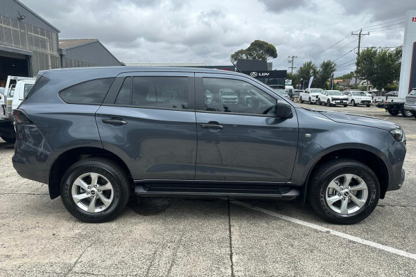 2026 MY25.5 Isuzu MU-X RJ LS-M SUV Image 3