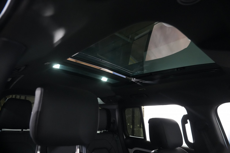 2025 Land Rover Defender L663 110 D350 X-Dynamic HSE SUV Image 26
