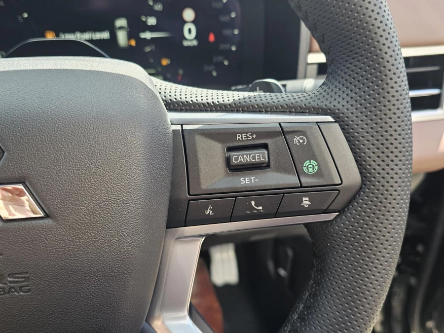 2025 Mitsubishi Outlander ZM Exceed Tourer SUV Image 15