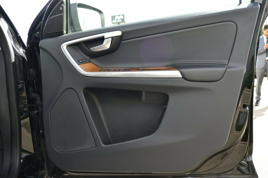 2016 Volvo XC60 Troopcarrier