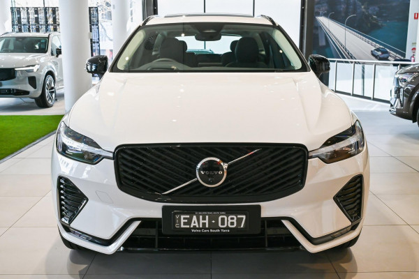2026 Volvo XC60 UZ Ultra B5 Dark SUV Image 2
