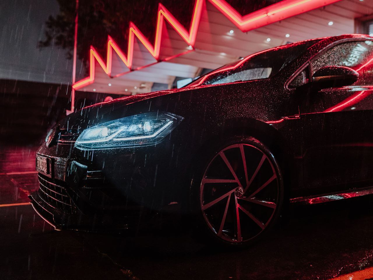 Street <strong>sleek</strong> Image