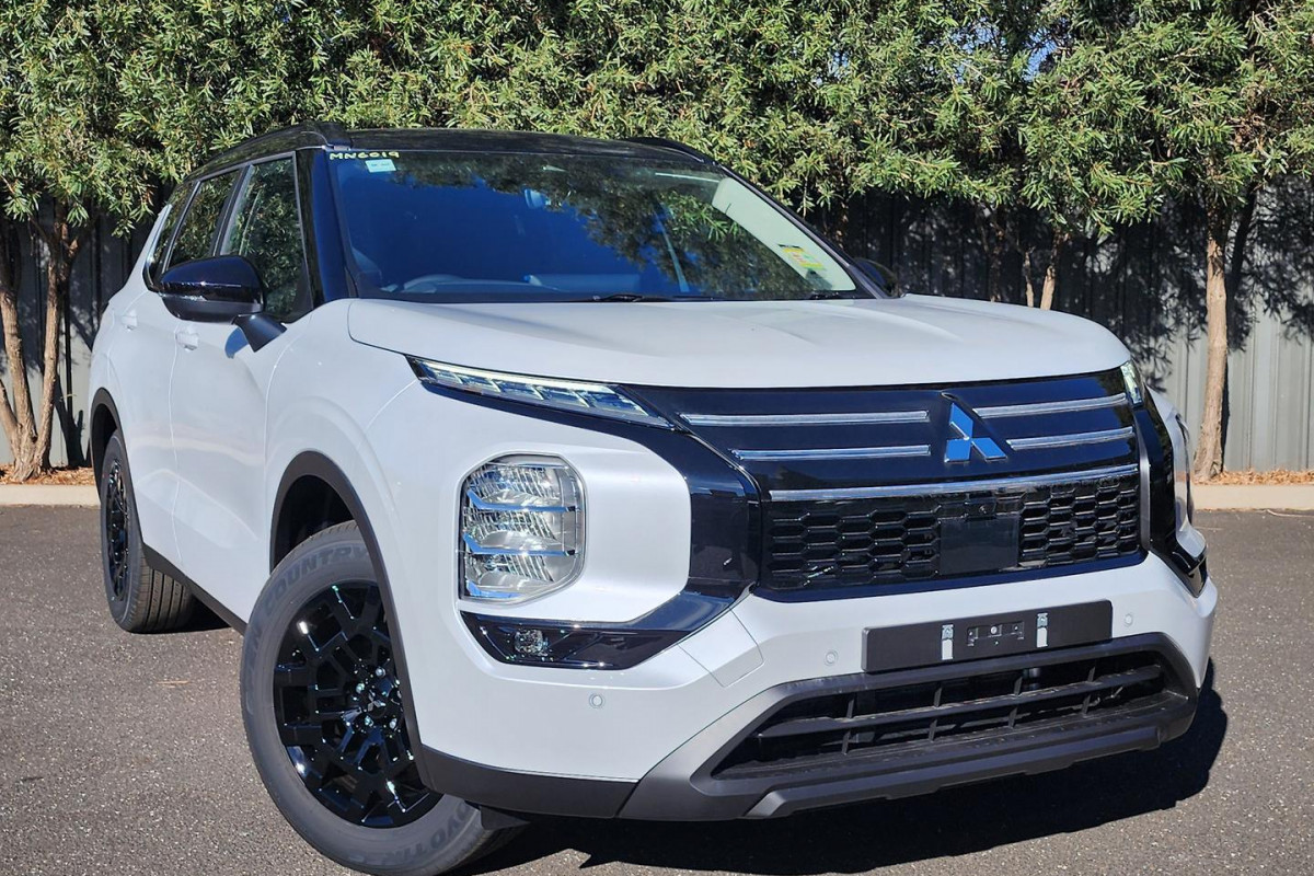 2025 Mitsubishi Outlander ZM LS SUV
