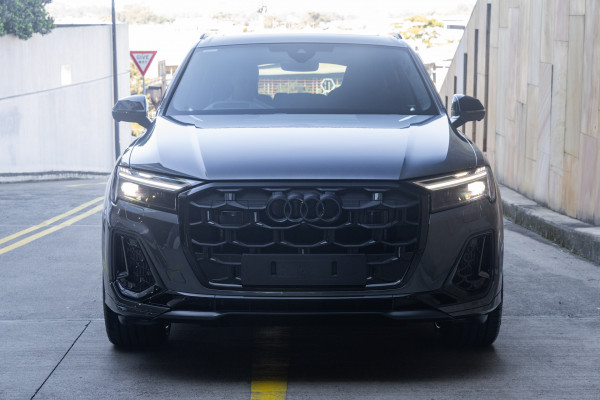 2026 MY25 Audi SQ7 4M TFSI SUV image 3