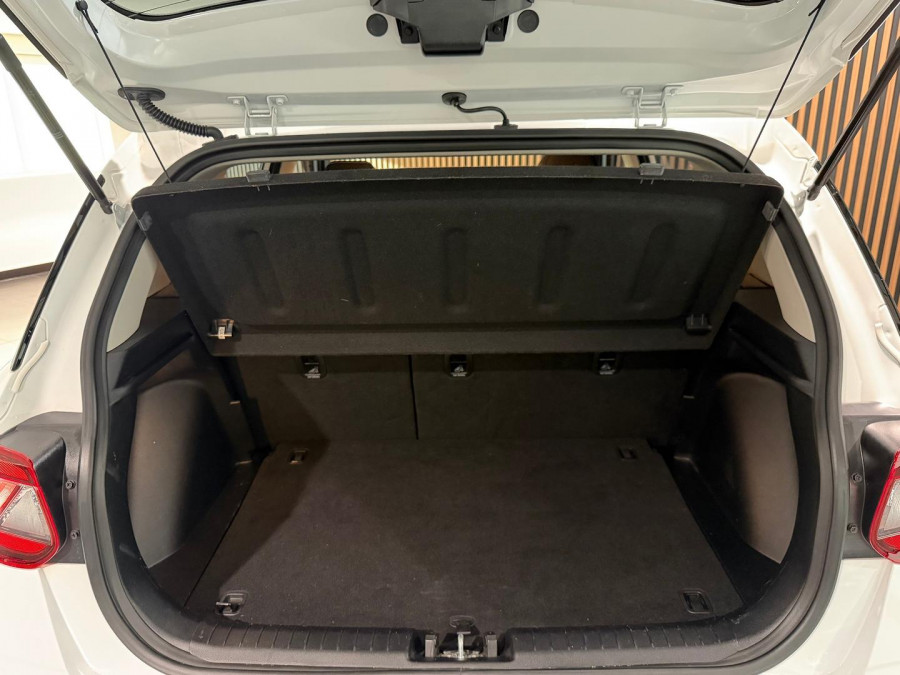2020 Hyundai Venue QX Active SUV Image 9