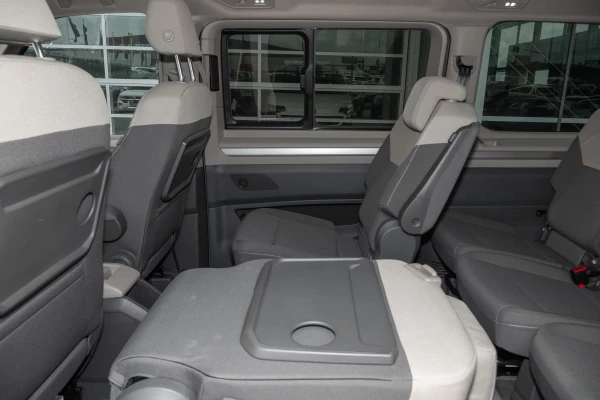 2025 MY26 Volkswagen Multivan T7 TDI360 Life LWB People Mover Image 9