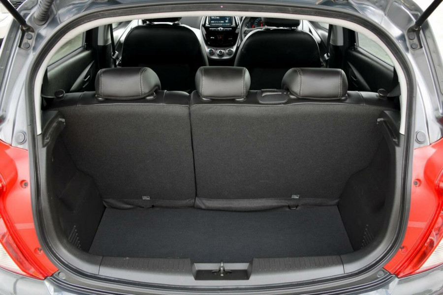 2016 MY17 Holden Barina Spark MP LT Hatch Image 24