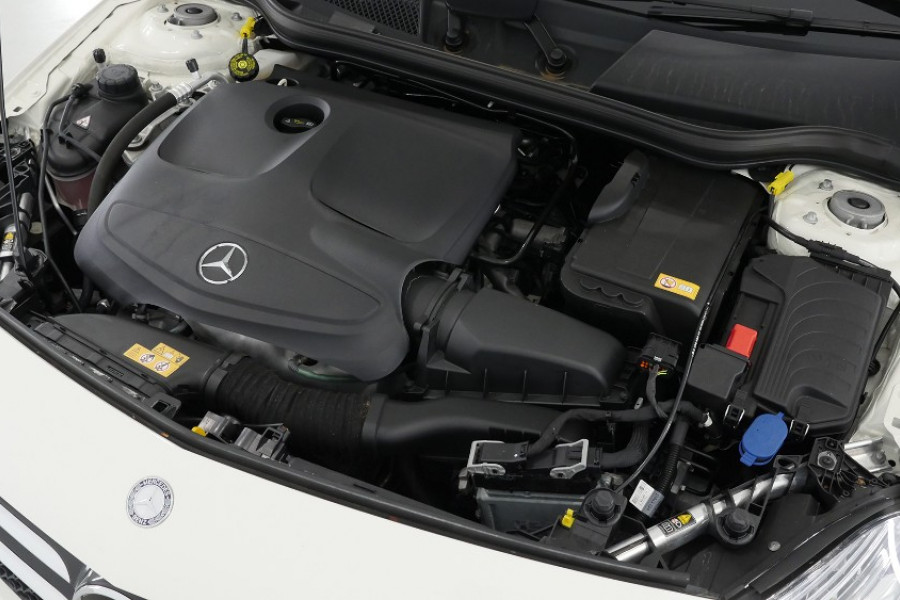 2015 MY06 Mercedes-Benz A-class W176 806MY A200 Hatchback Image 20
