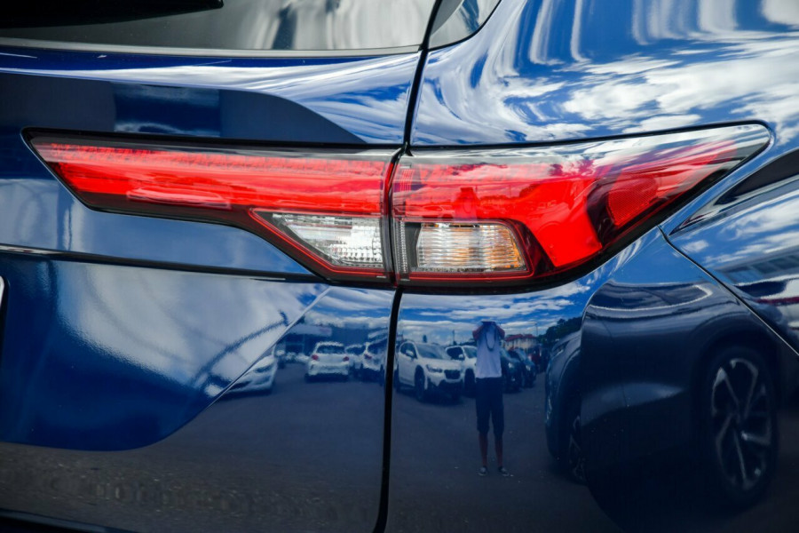 2023 MY24 Mitsubishi Outlander ZM LS SUV Image 7