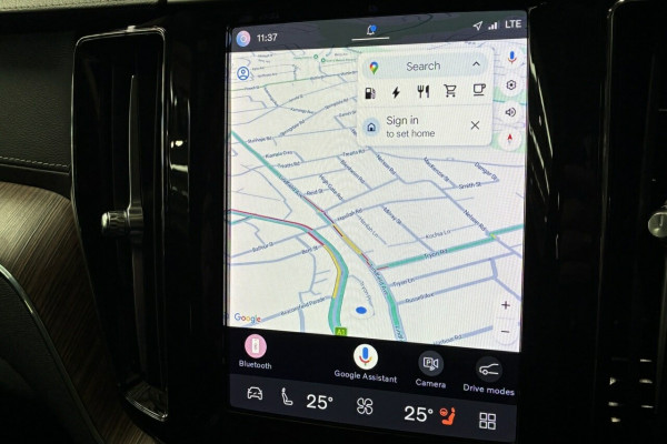 2022 MY23 Volvo XC60 UZ Recharge Ultimate T8 Plug-in Hybrid SUV Image 18