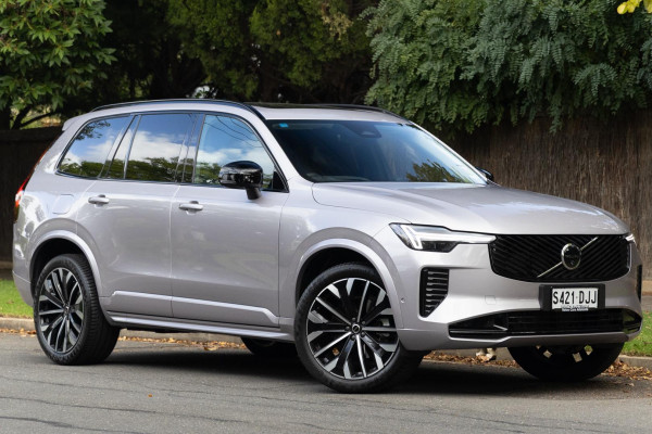 2025 MY26 Volvo XC90 L Series Ultra B5 Dark SUV Image 1