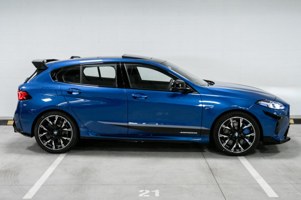 2025 BMW 1 Series F70 M135 xDrive Hatch image 3
