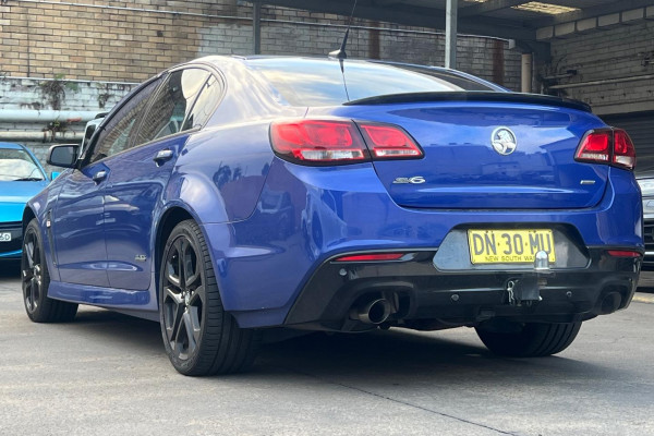 2016 Holden Commodore VF Series II SV6 Black Sedan Image 5