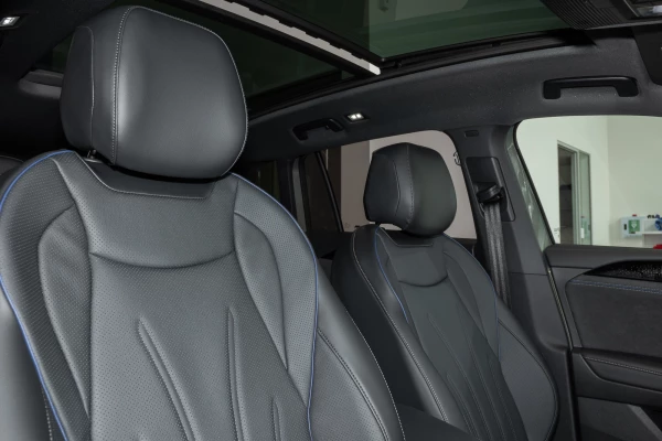 2026 Volkswagen Tiguan CT 200TSI eHybrid R-Line SUV Image 10