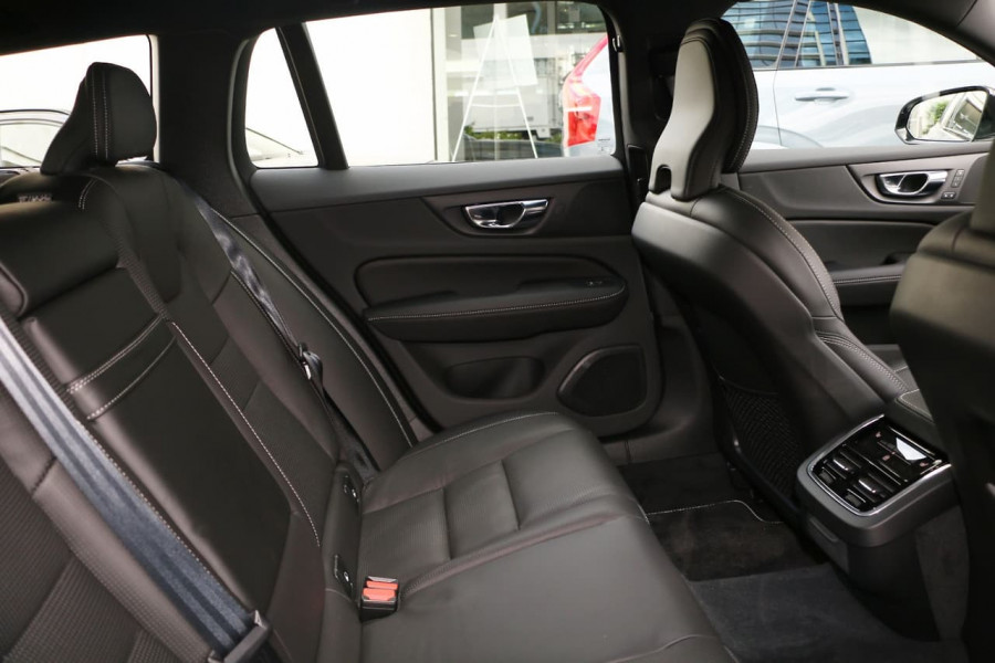 2019 MY20 Volvo V60 F-Series T5 R-Design Wagon Image 9