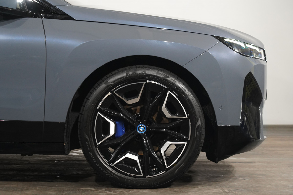 2022 BMW Ix Xdrive40 Sport SUV Image 5