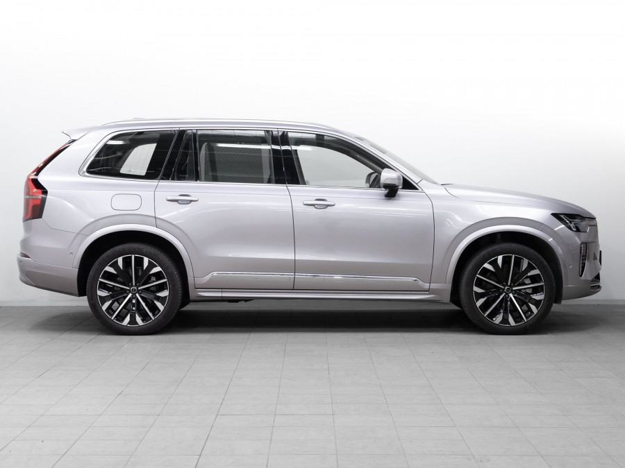 2025 Volvo XC90 L Series Ultra B5 Bright SUV Image 3