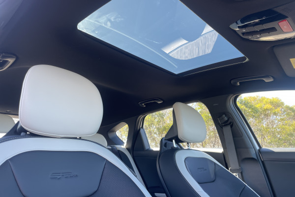 2026 Kia K4 CL4m GT-Line Hatch Image 12