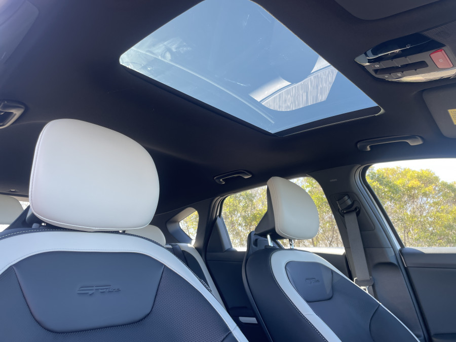 2026 Kia K4 CL4m GT-Line Hatch Image 12