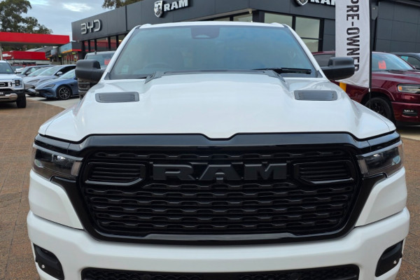 2026 Ram 1500 DT Express Black Edition Hurricane SO Ute Image 9