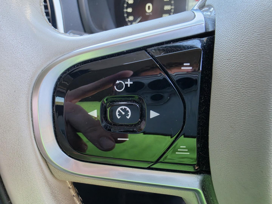2015 MY16 Volvo XC90 L Series D5 Inscription SUV Image 21