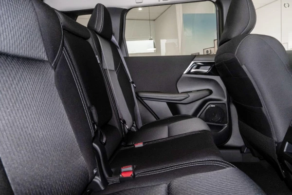 2025 Mitsubishi Outlander ZM LS SUV Image 9