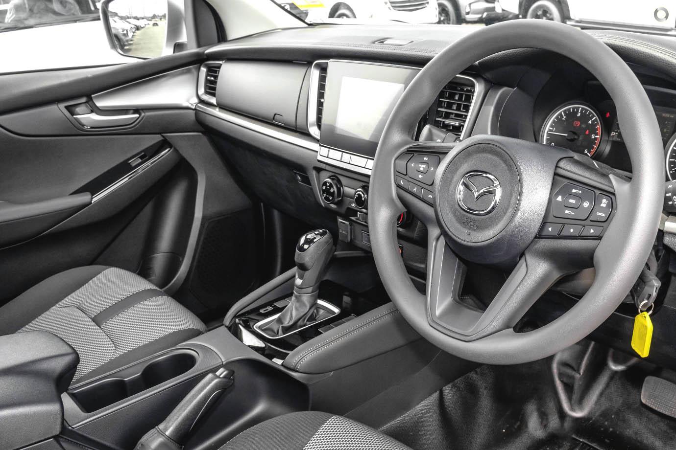 2024 Mazda BT-50 TF XT Cab Chassis Image 12