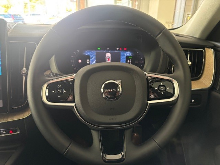 2025 MY26 Volvo XC60 UZ Plus T8 Plug-in Hybrid Dark SUV Image 10