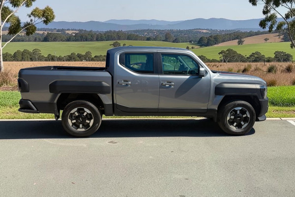 2025 MY26 Kia Tasman TK SX+ Ute Image 2