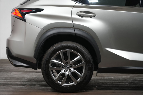2020 Lexus Nx300 Luxury (Awd) SUV image 6
