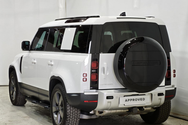 2025 MY25.5 Land Rover Defender L663 110 P400 S SUV Image 2