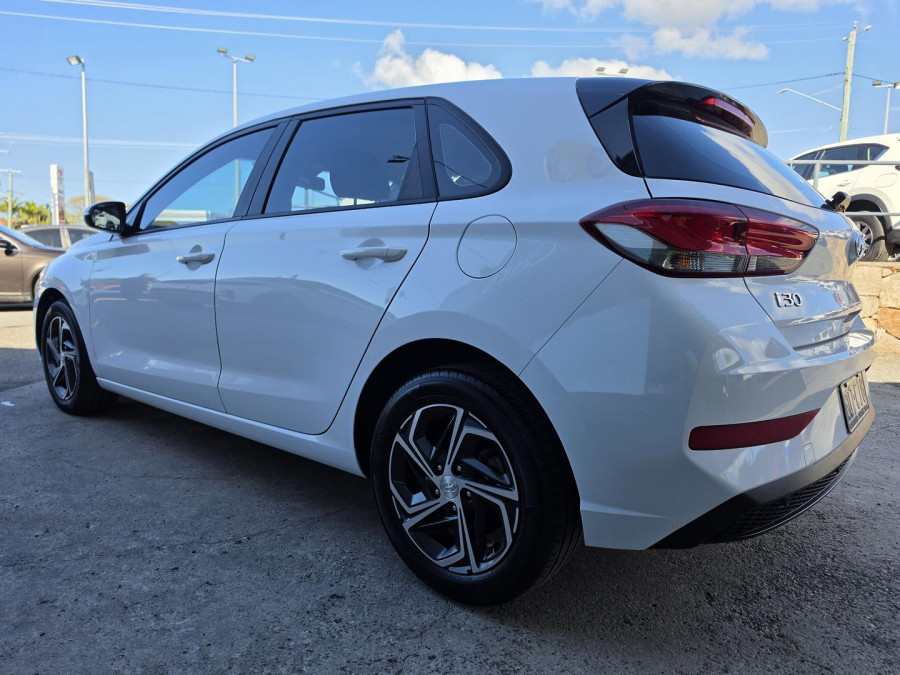 2021 Hyundai i30 PD.V4  Hatch Image 9