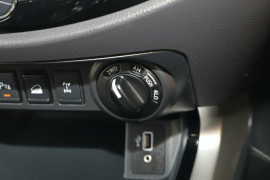 2019 Nissan Navara D23 Series 4 N-TREK Utility