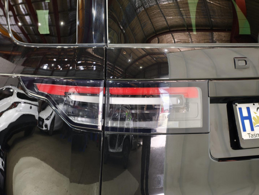 2017 Land Rover Discovery Series 5 SE SUV Image 20