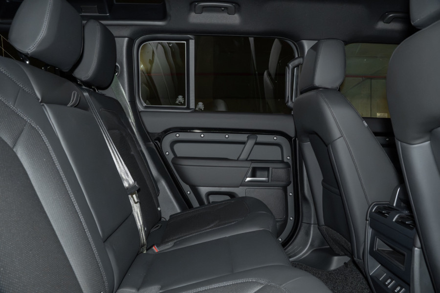 2026 Land Rover Defender L663 110 D350 X-Dynamic SE SUV