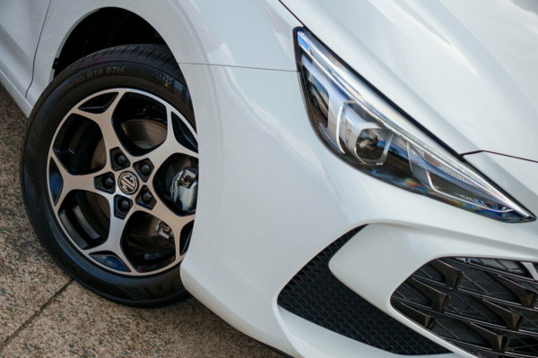 2025 MY25.5 MG MG3 ZP22 Essence Hybrid+ Hatch Image 6