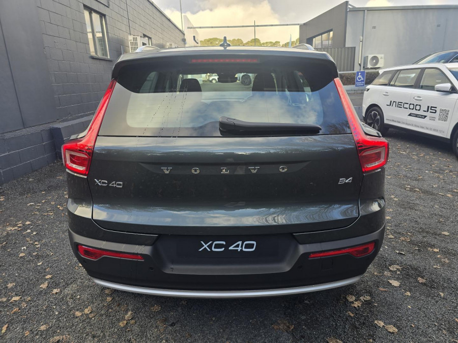 2026 Volvo XC40 XZ Plus B4 SUV Image 7