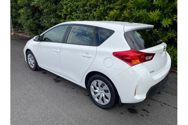2015 Toyota Corolla ZRE182R Ascent Hatch Image 5