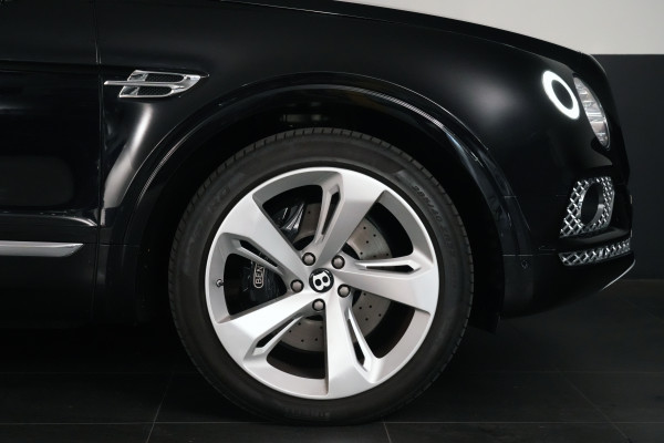 2018 Bentley Bentayga W12 SUV Image 21