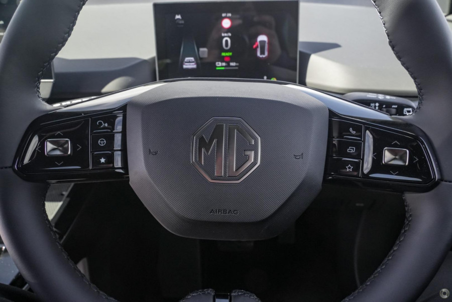 2024 MG MG4 MEH32 Essence 64 Hatch Image 12