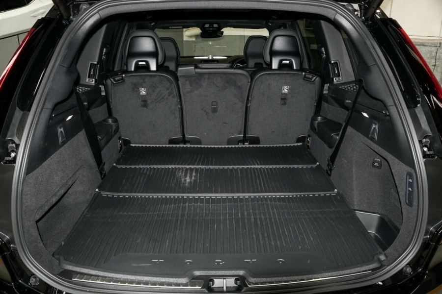 2026 Volvo XC90 L Series Black Edition SUV Image 19