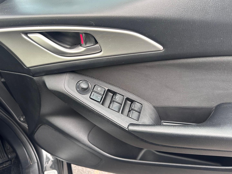 2016 Mazda 3 BM5478 Neo Hatch Image 12